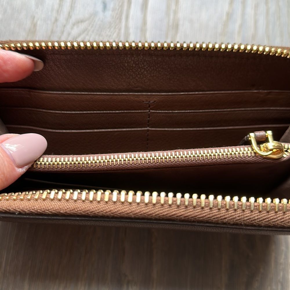 Rare TOM FORD Cognac Leather Zip Around Wallet - Picture 7 of 11